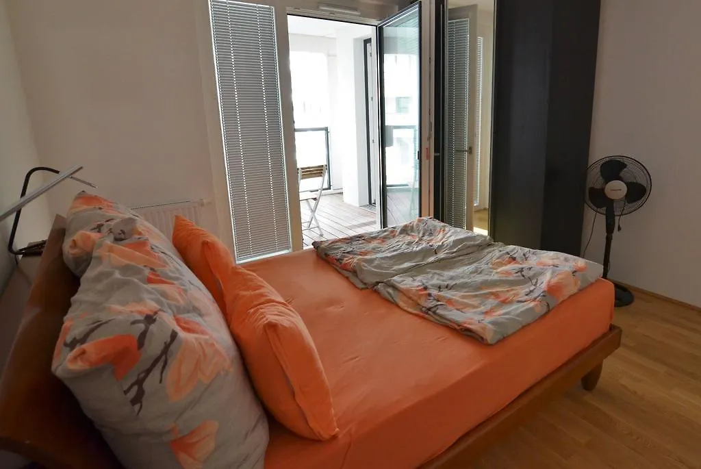 Donau-City Strasse 12 Apartment. Vienna Apartment